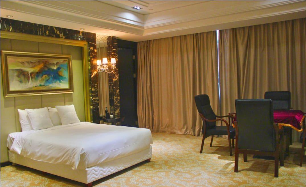 Haoyin Gloria Plaza Hotel Гуанчжоу Экстерьер фото