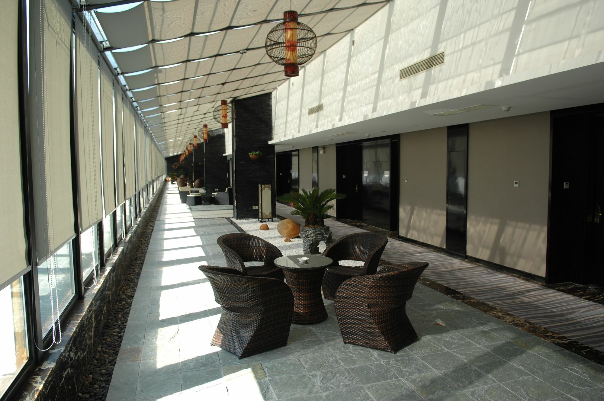 Haoyin Gloria Plaza Hotel Гуанчжоу Экстерьер фото
