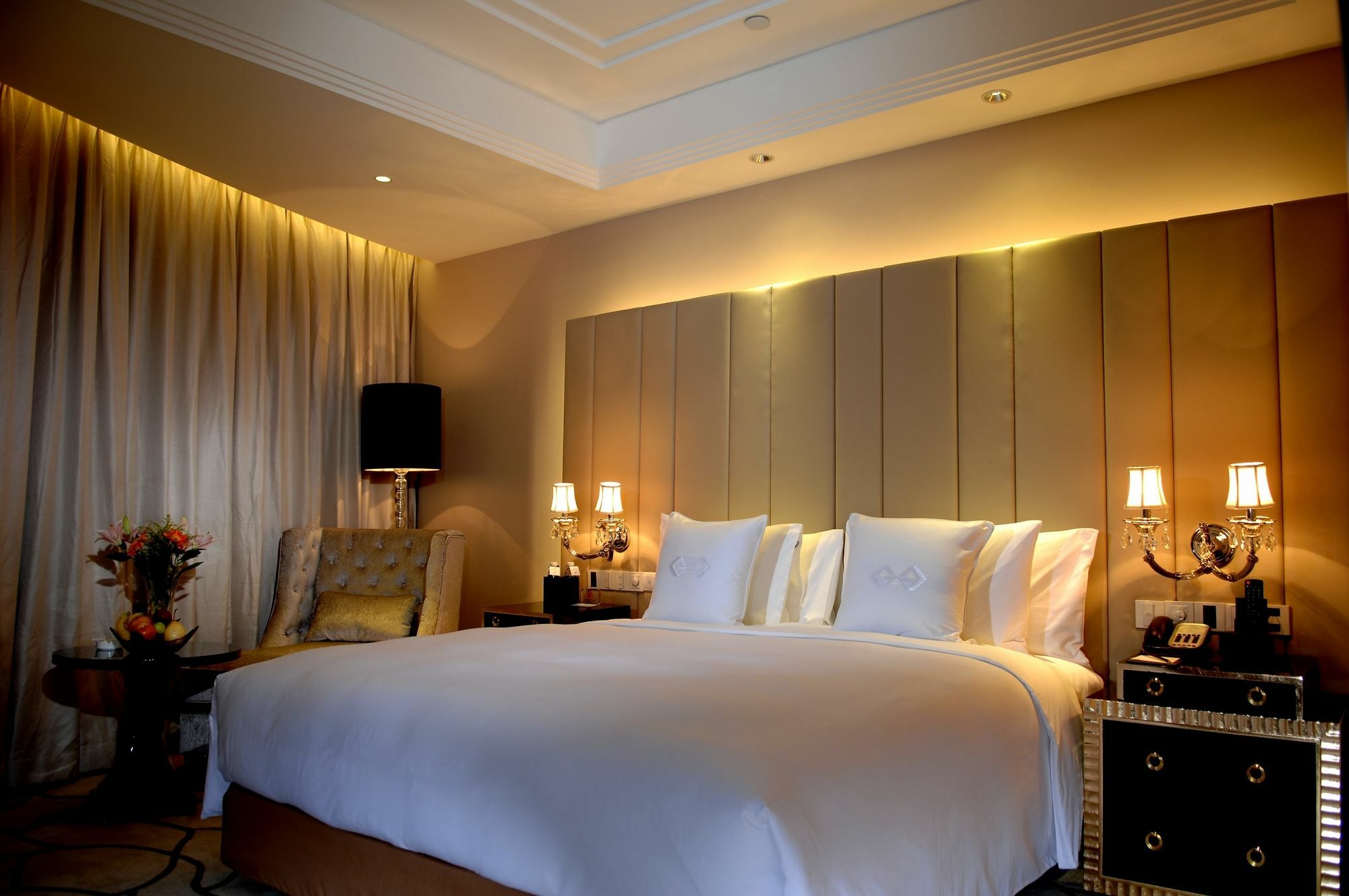 Haoyin Gloria Plaza Hotel Гуанчжоу Экстерьер фото